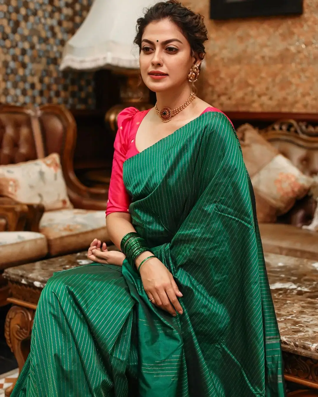 INDIAN ACTRESS ANUSREE NAIR IN GREEN COLOR SAREE RED BLOUSE